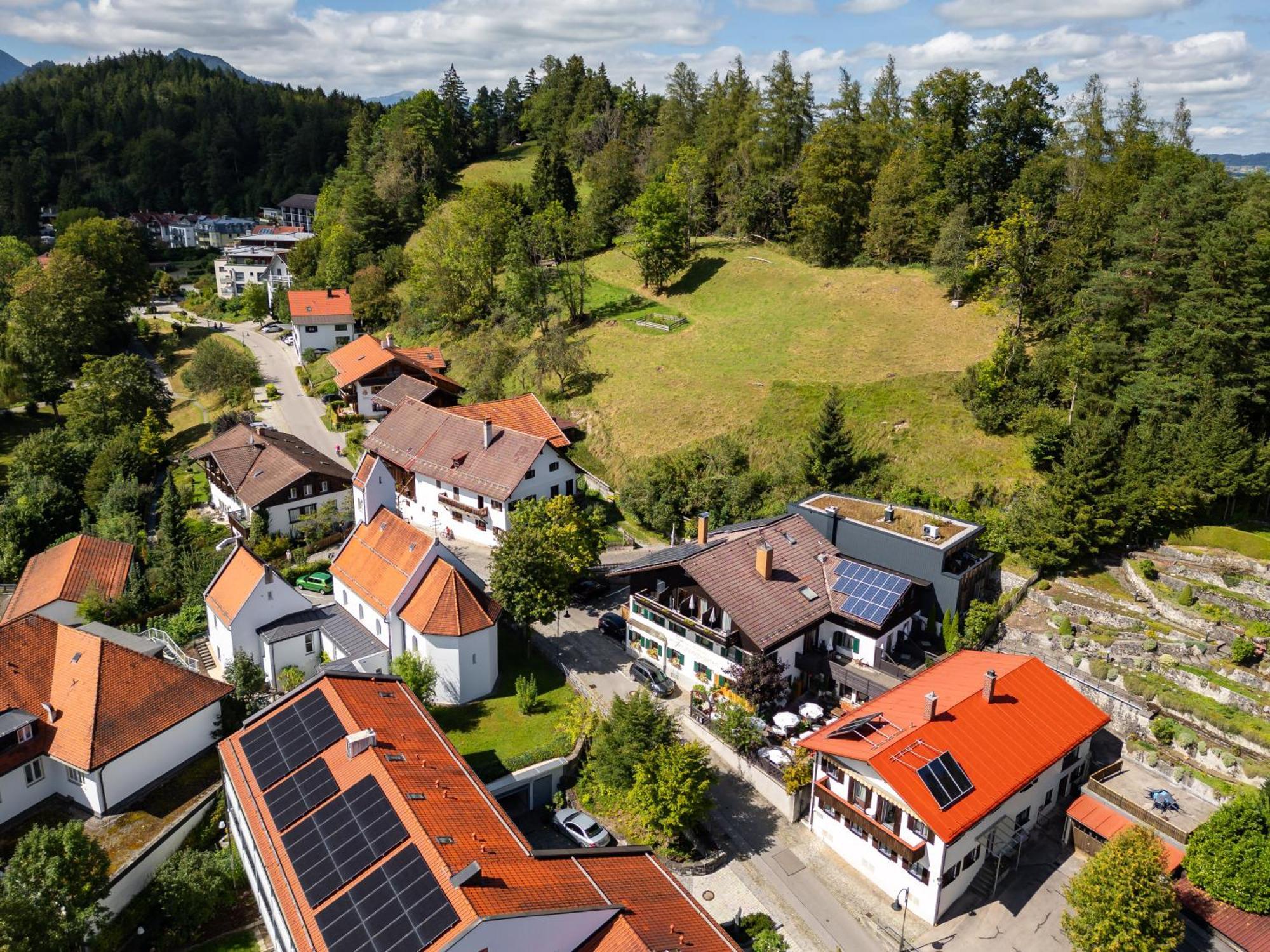 Hotel Restaurant Fruehlingsgarten Füssen Exteriör bild