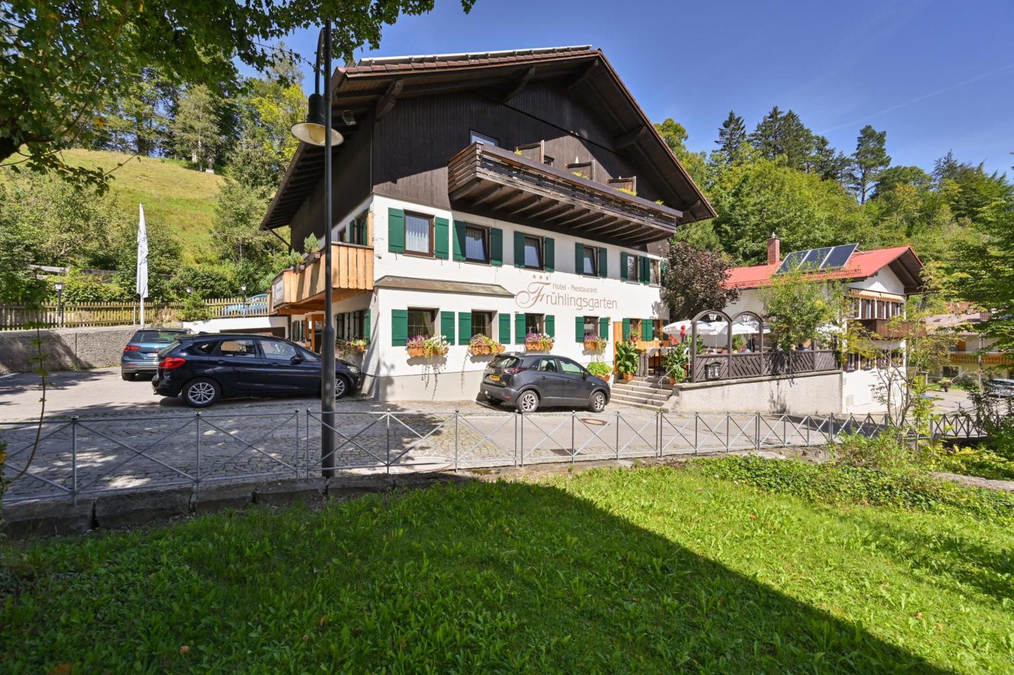 Hotel Restaurant Fruehlingsgarten Füssen Exteriör bild