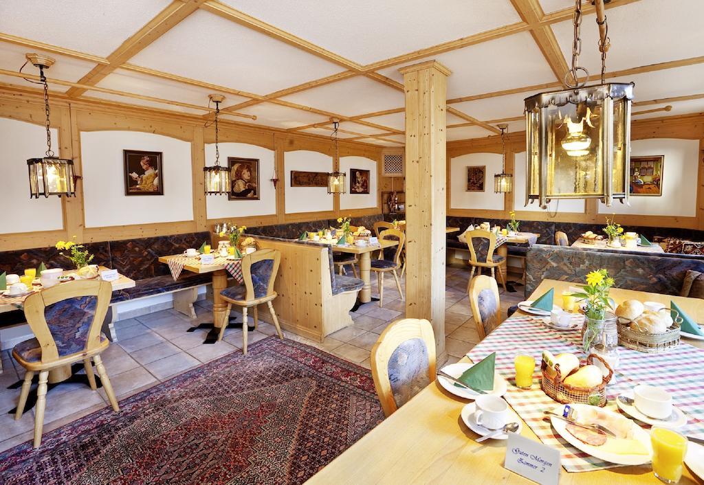 Hotel Restaurant Fruehlingsgarten Füssen Exteriör bild